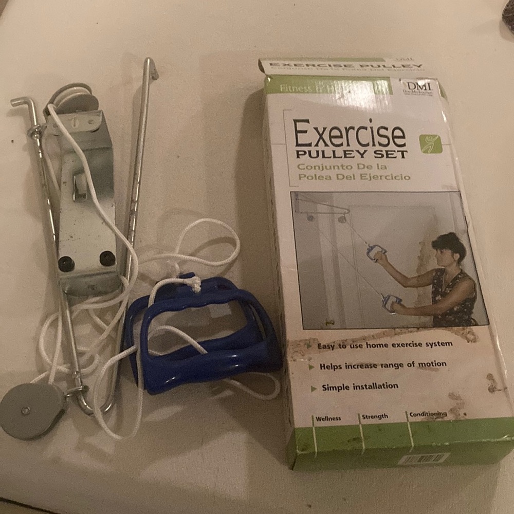 DMI exercise pulley set